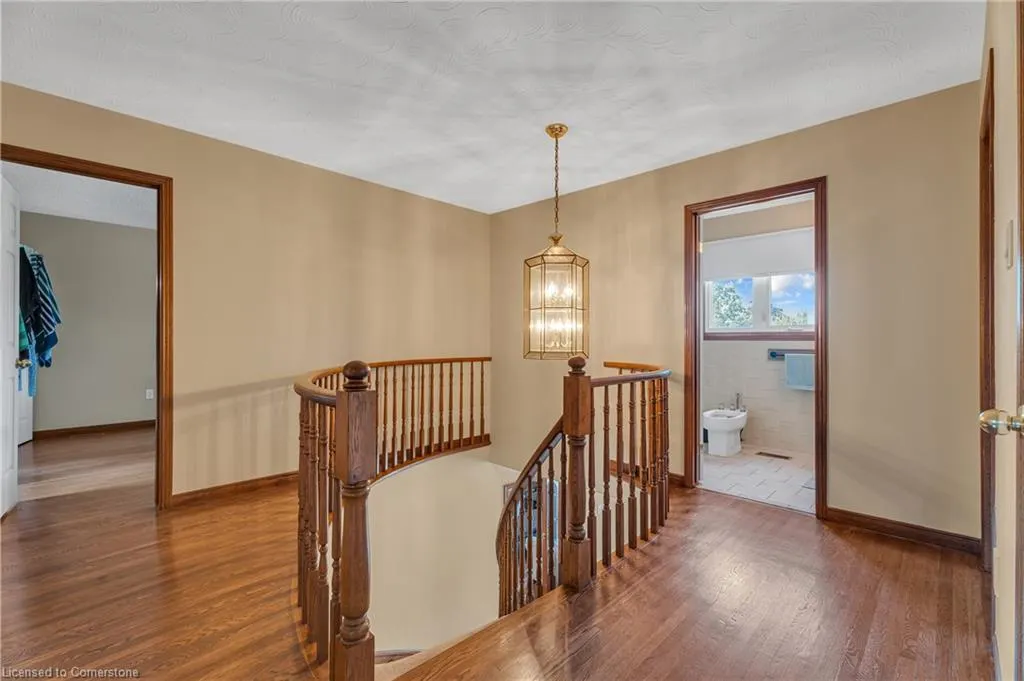 2 Vinehill Drive