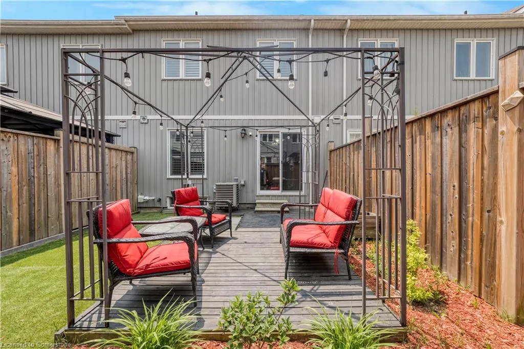 186 Whitwell Way