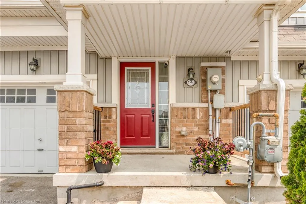 186 Whitwell Way