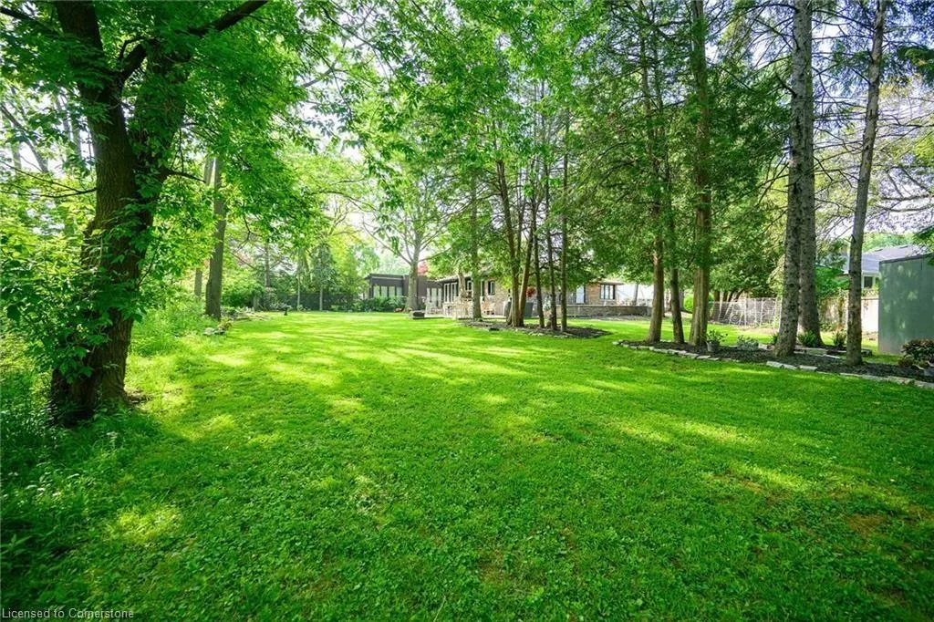 16 Freeland Court