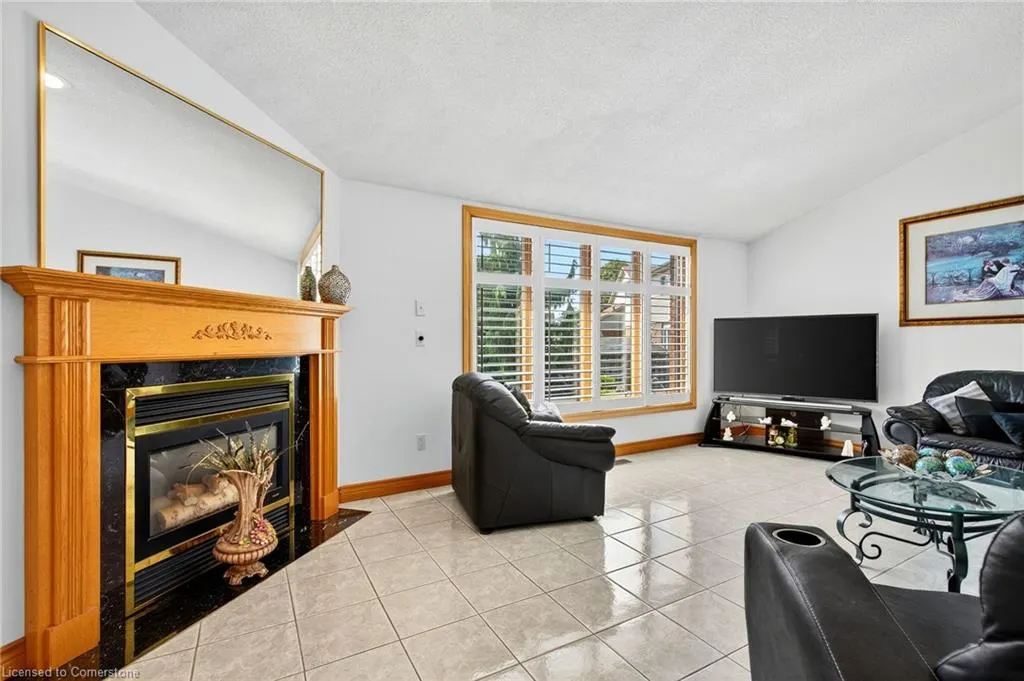 194 Butterfield Court