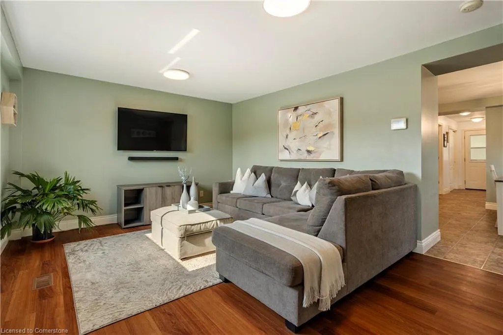 1309 Swan Street