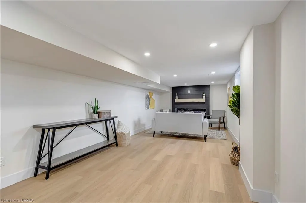 59 Eagle Avenue