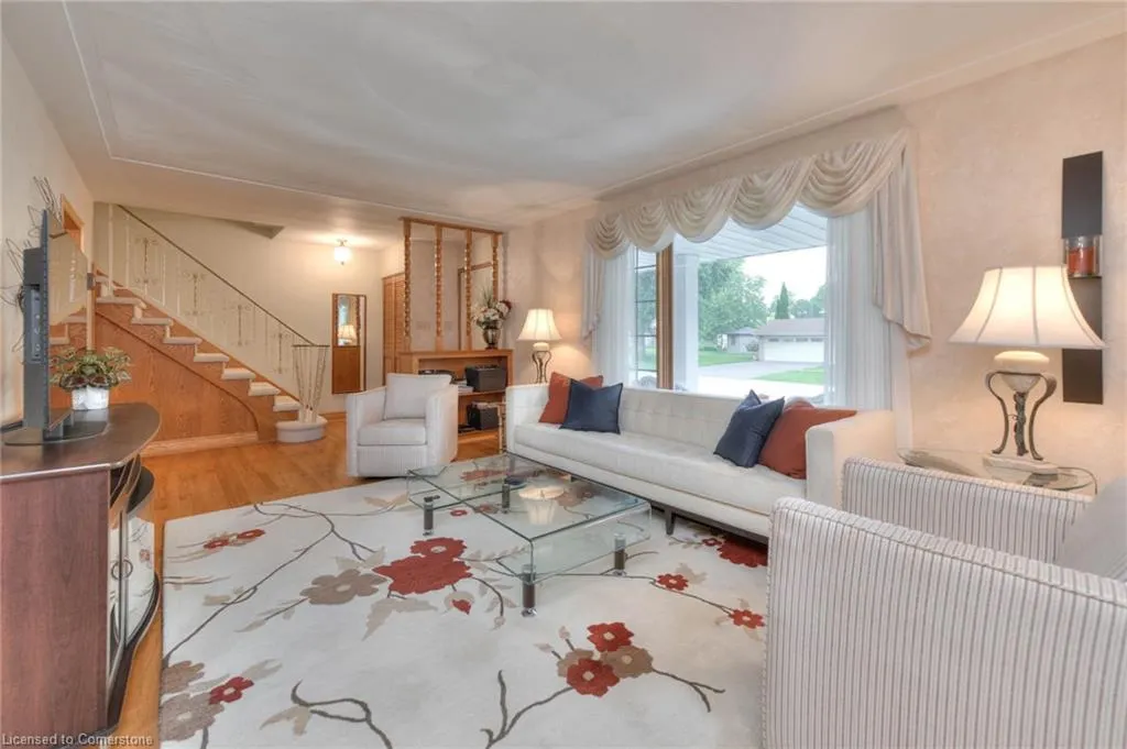 1 Kingfisher Drive