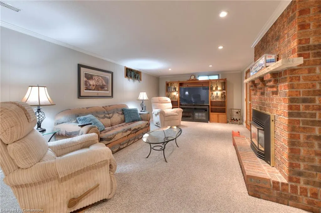 1 Kingfisher Drive