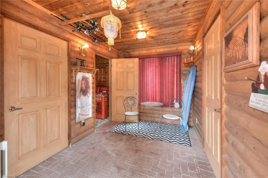 1 Kingfisher Drive