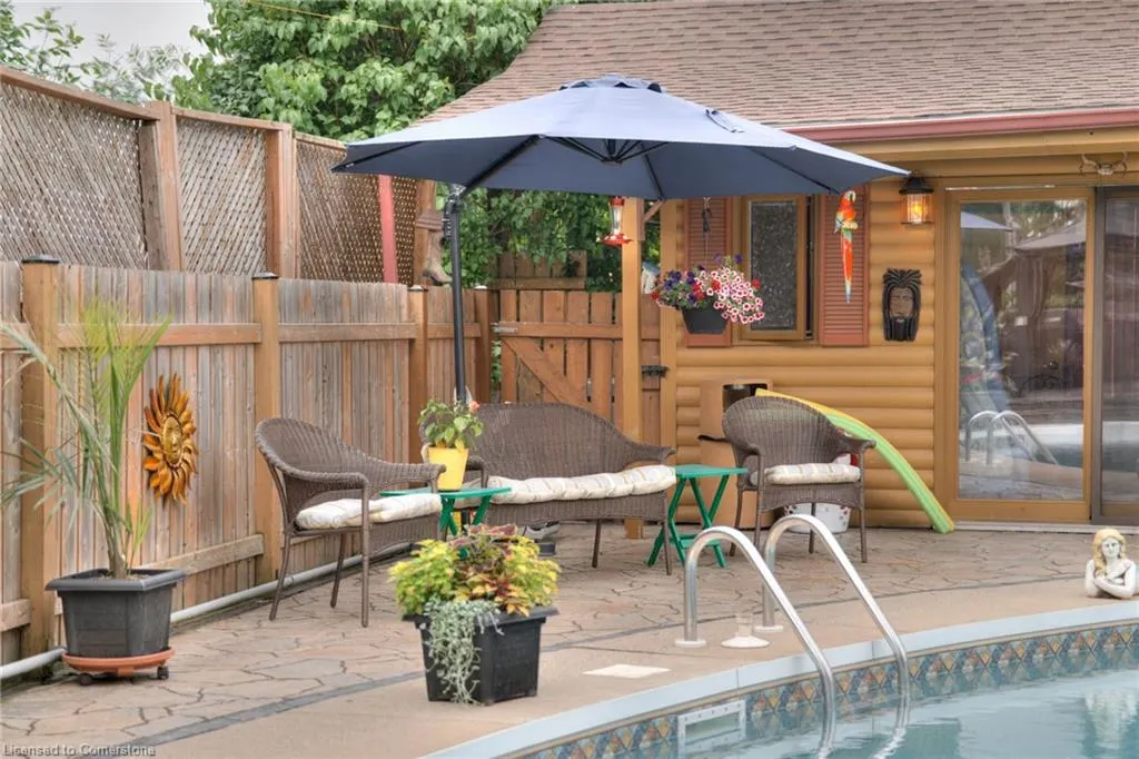 1 Kingfisher Drive