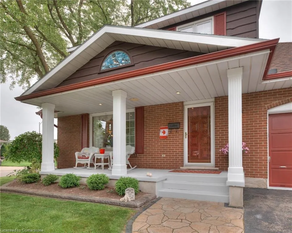 1 Kingfisher Drive