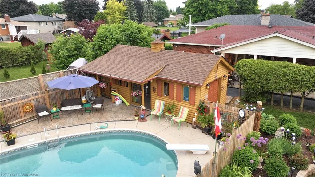 1 Kingfisher Drive