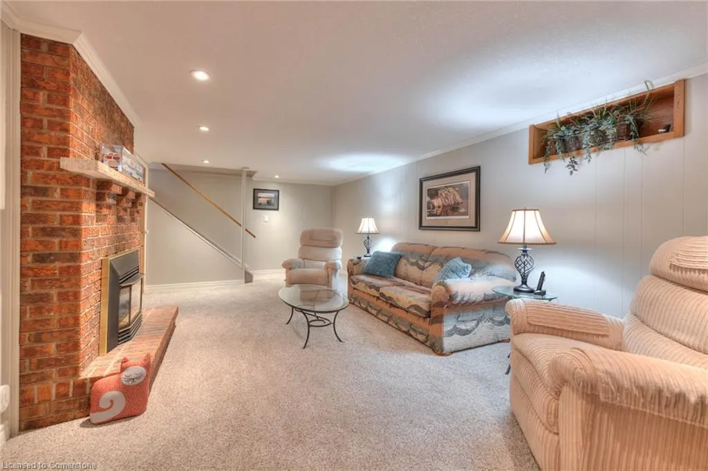 1 Kingfisher Drive
