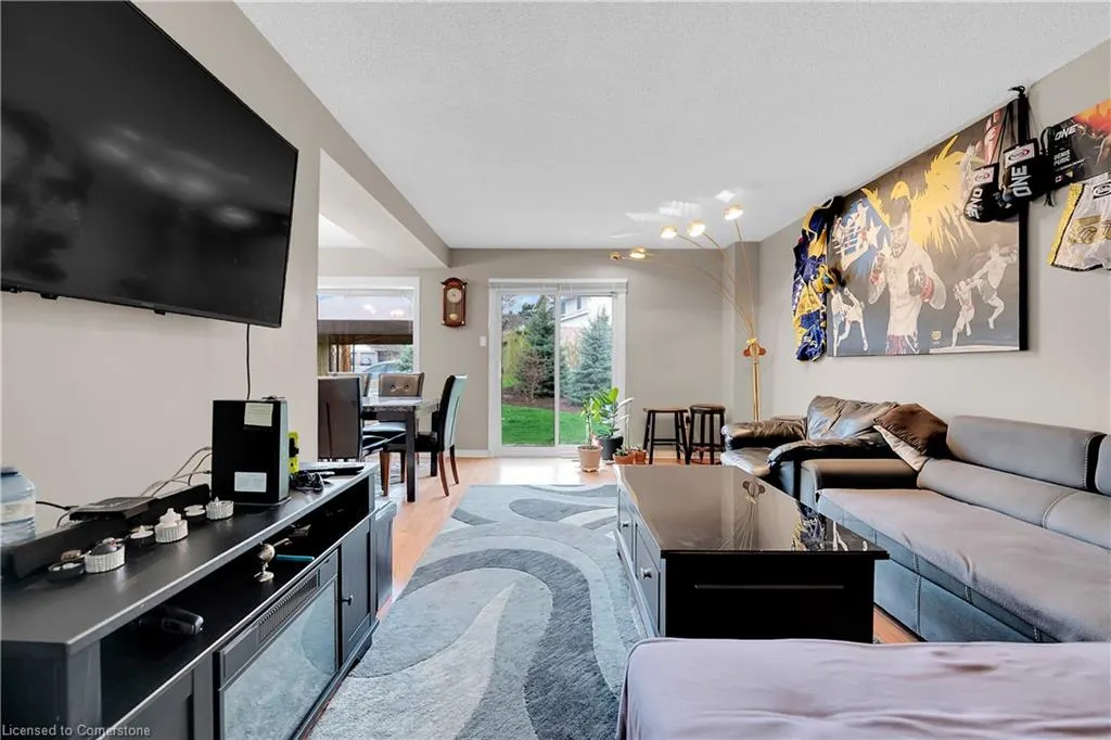 5016 Friesen Boulevard