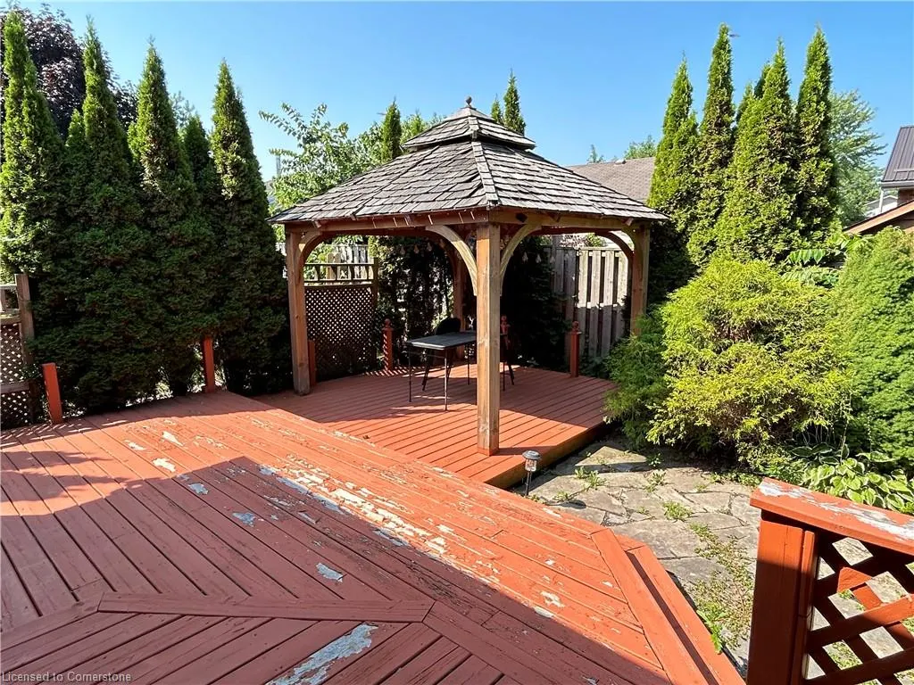 7 Fanshawe Street