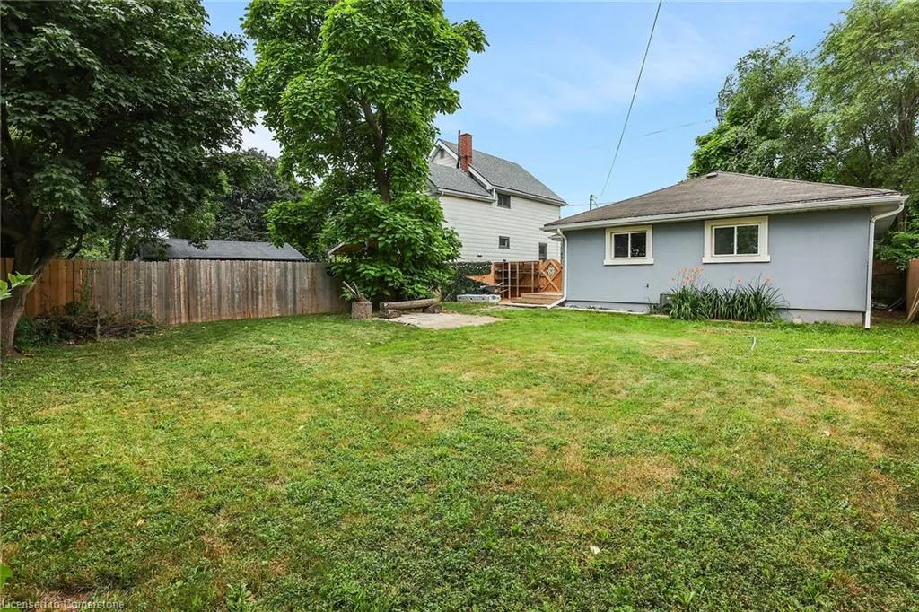 6 Lincoln Avenue