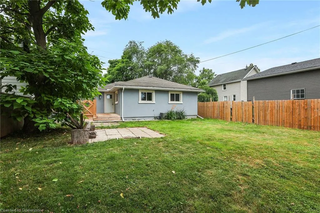 6 Lincoln Avenue