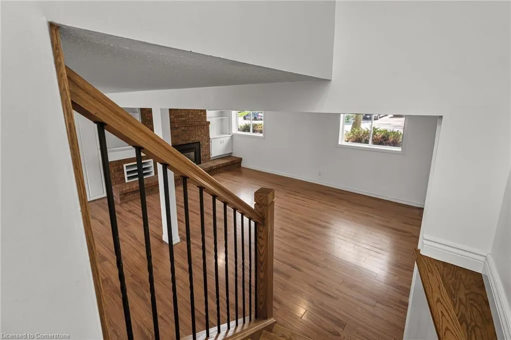113 Martinglen Crescent