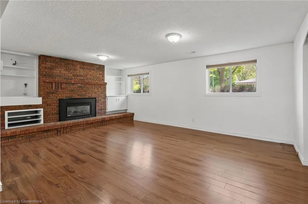 113 Martinglen Crescent