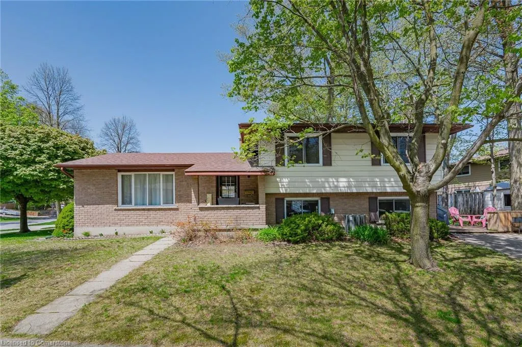 113 Martinglen Crescent