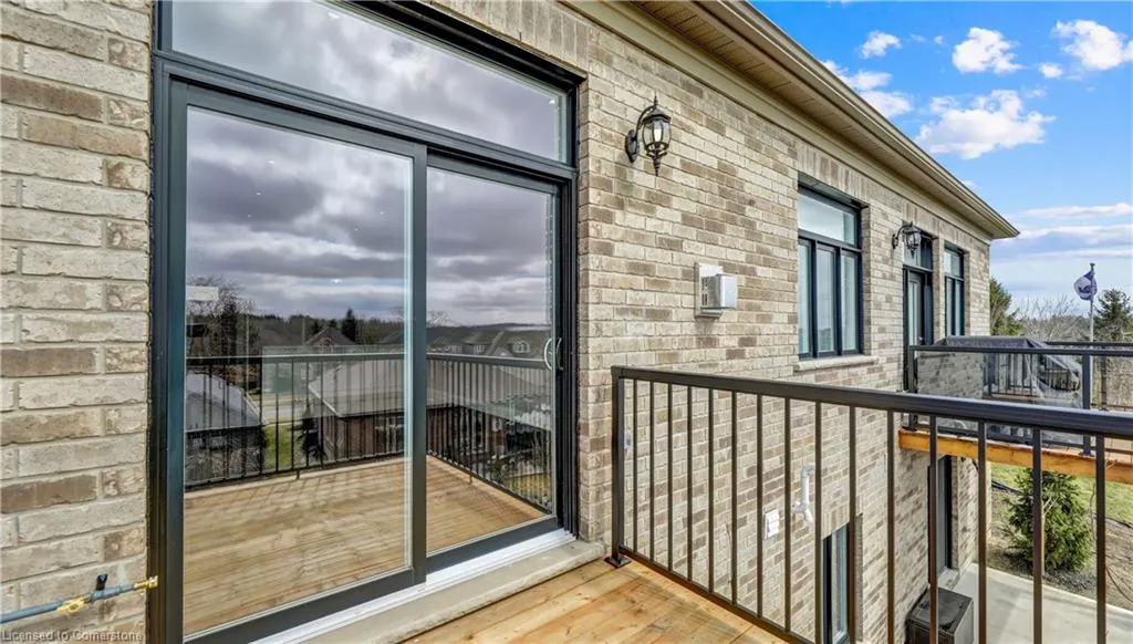 800 Garden Court Crescent