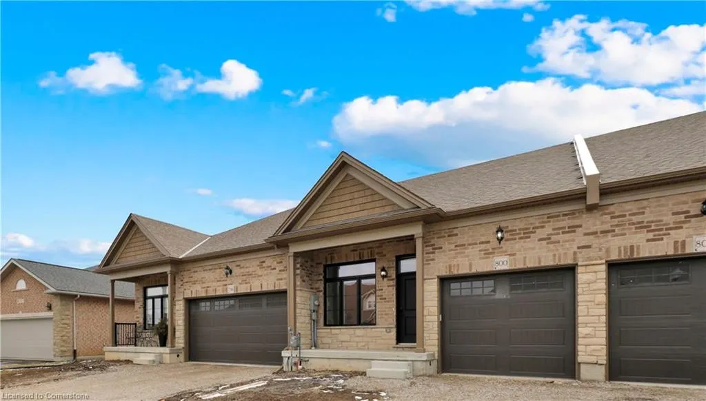 800 Garden Court Crescent