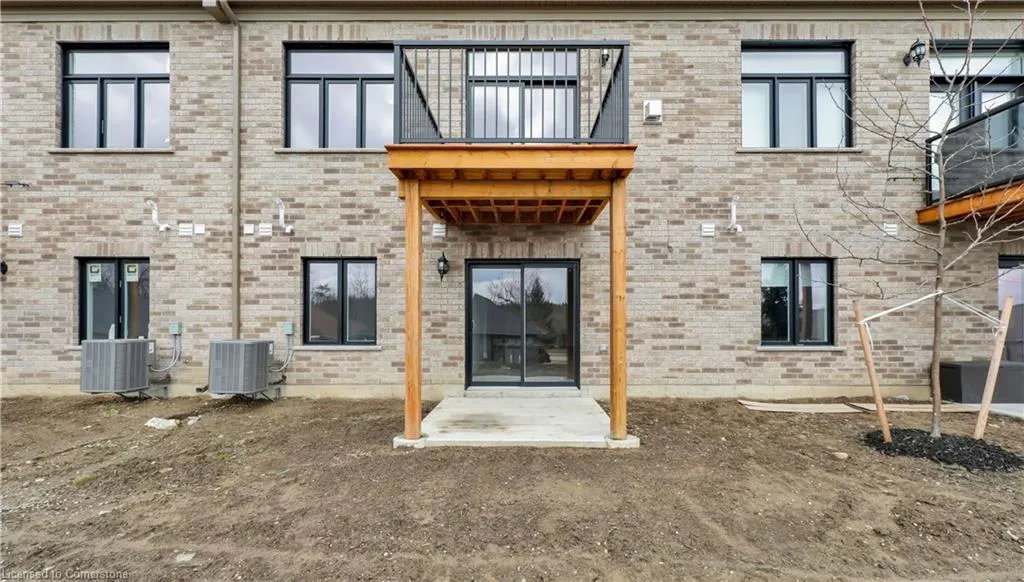 800 Garden Court Crescent