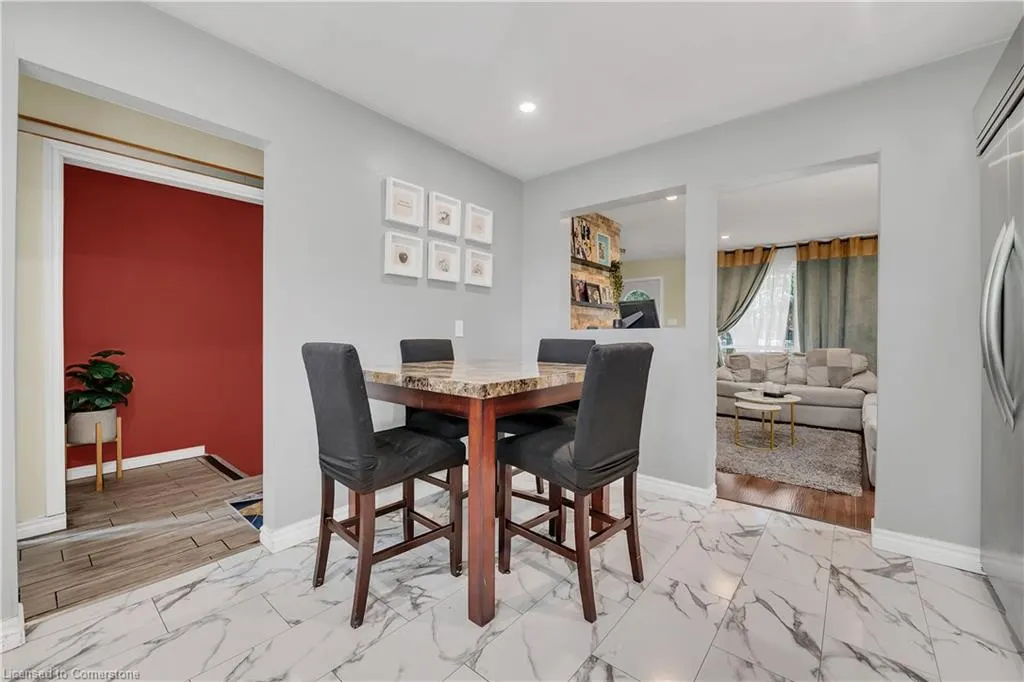 18 Riverdale Drive