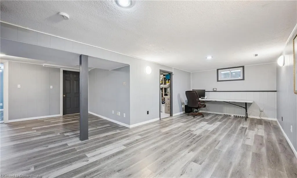 136 St Jerome Crescent