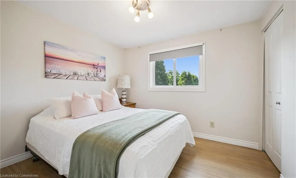 136 St Jerome Crescent
