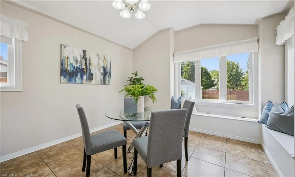 136 St Jerome Crescent