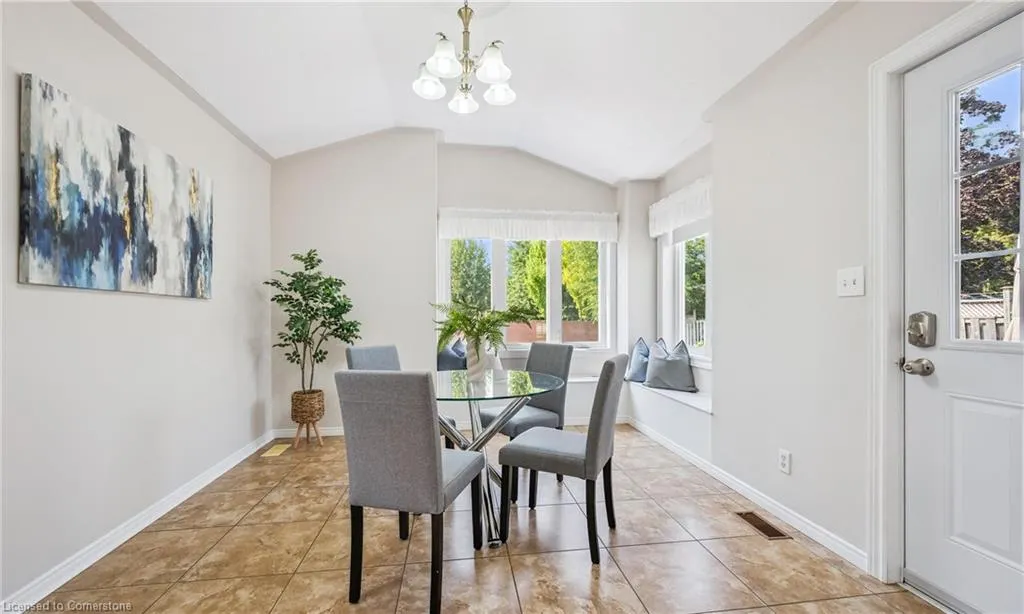 136 St Jerome Crescent