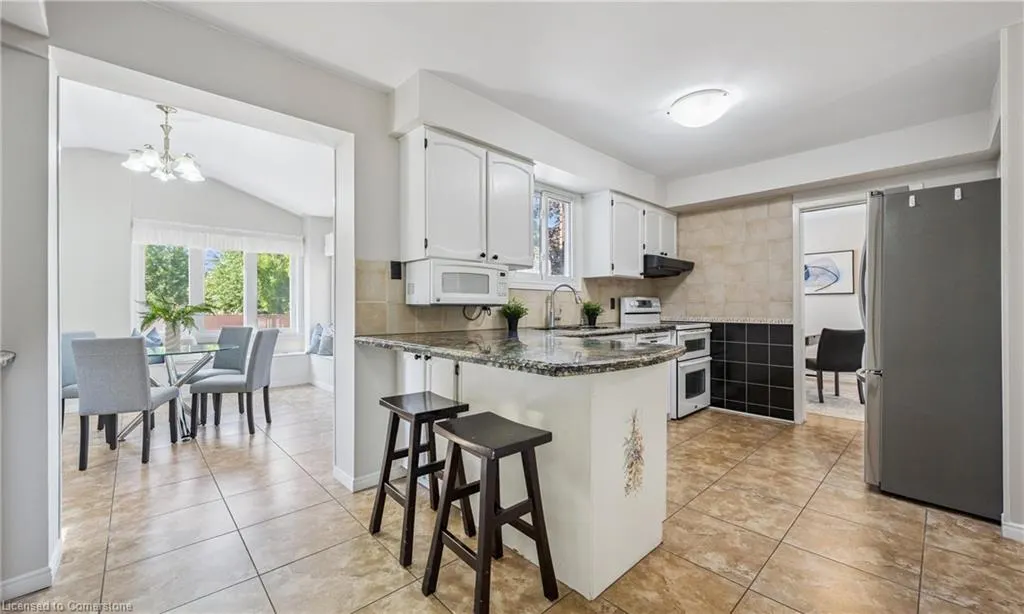 136 St Jerome Crescent