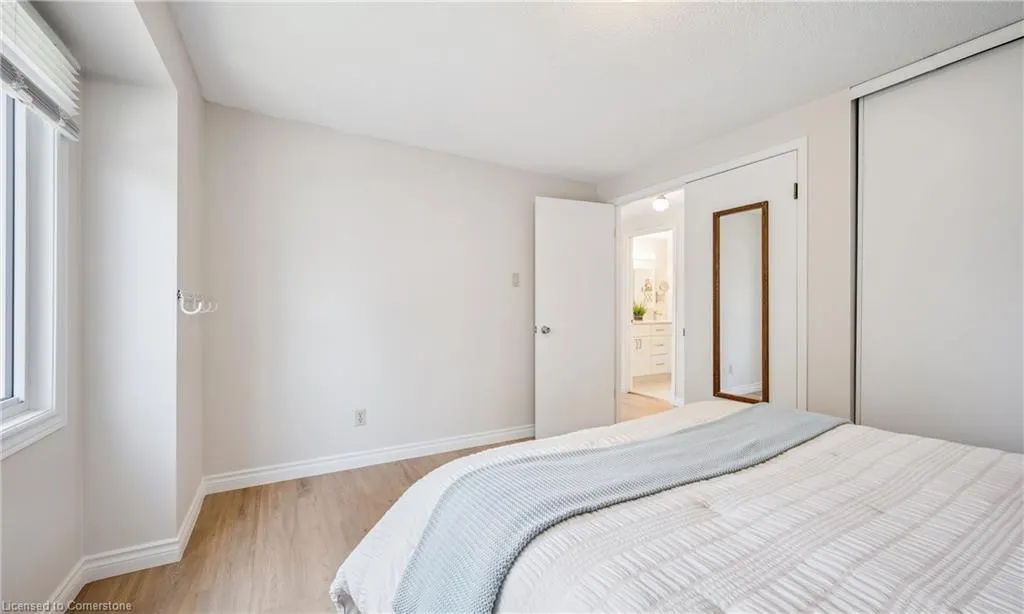 136 St Jerome Crescent
