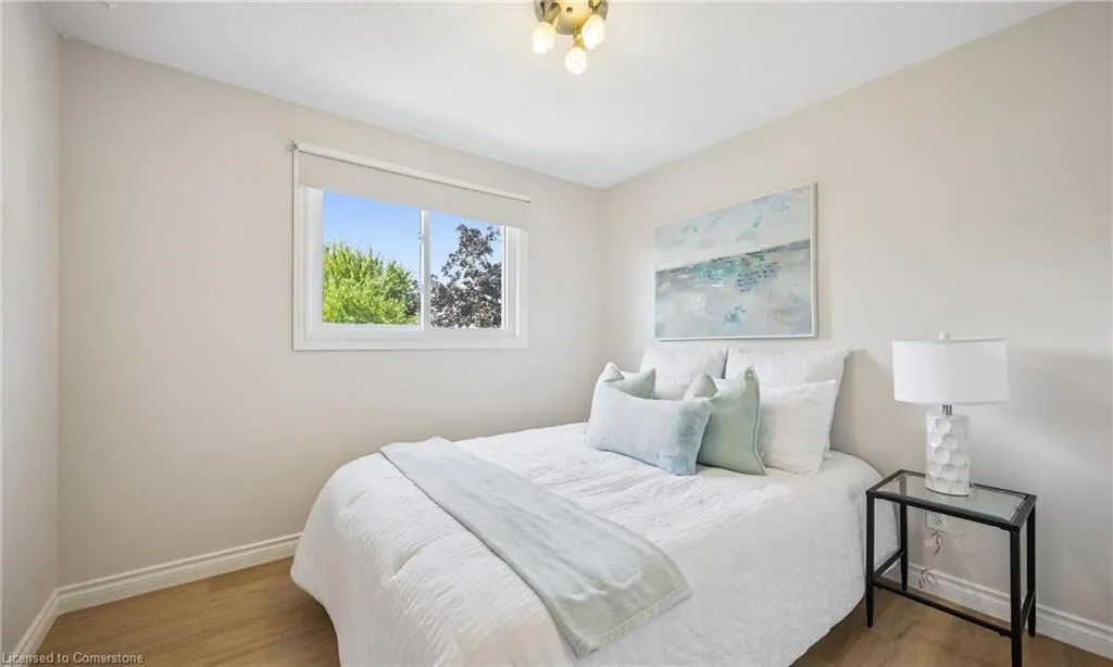 136 St Jerome Crescent