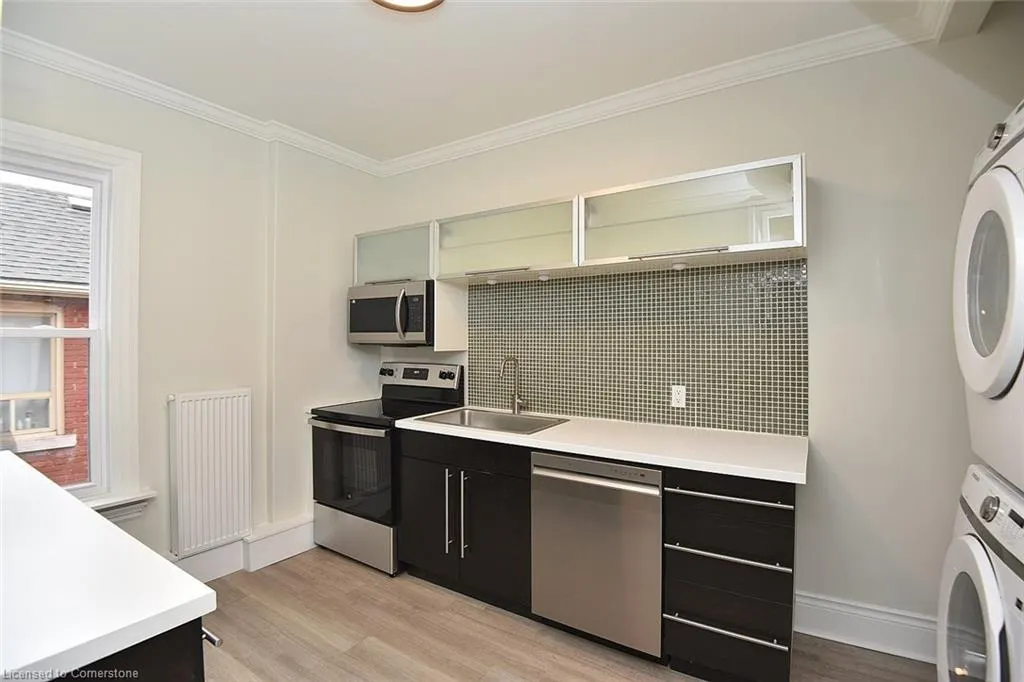 66 Erie Avenue, #Upper
