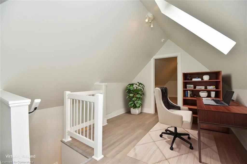 66 Erie Avenue, #Upper