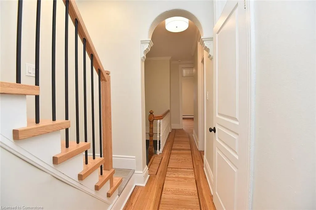 66 Erie Avenue, #Upper