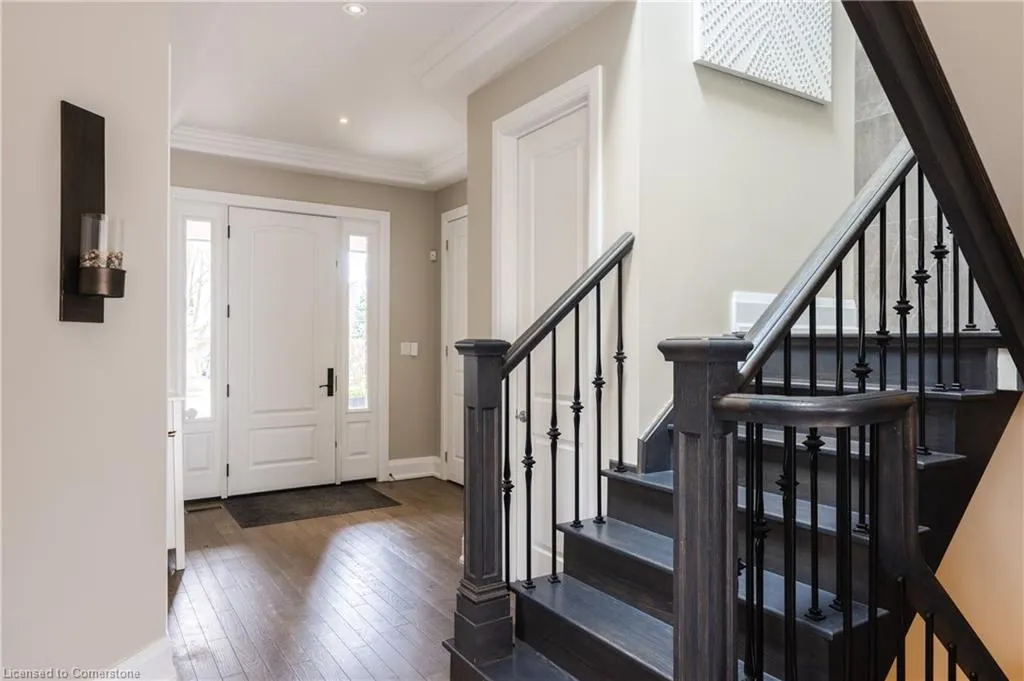 82 Brant Street