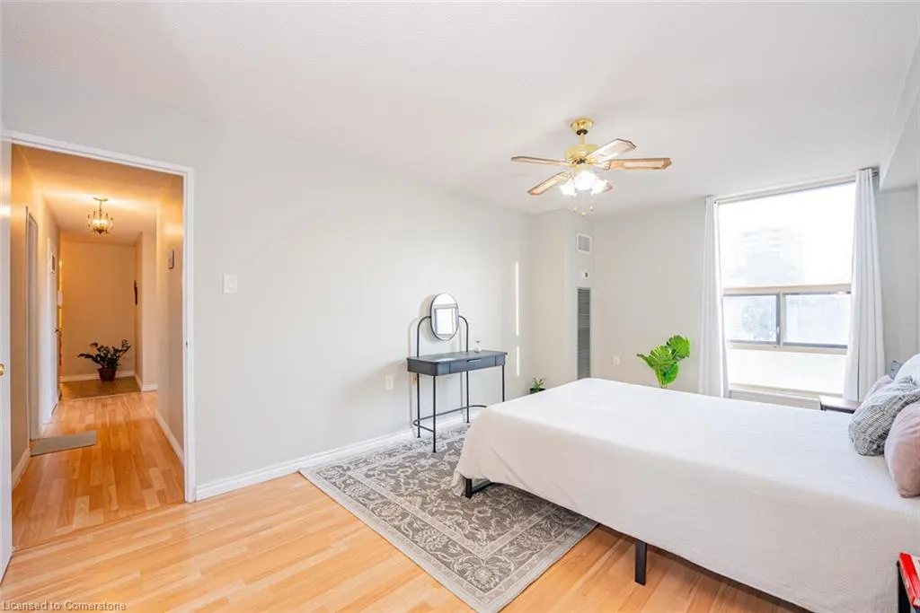 18 Knightsbridge Road, #304