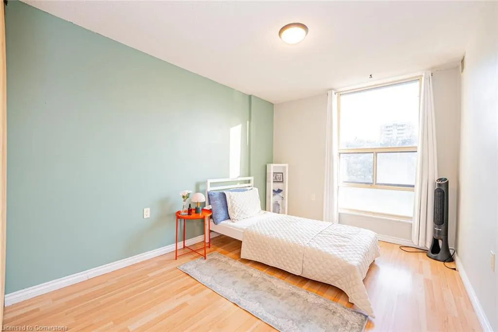 18 Knightsbridge Road, #304