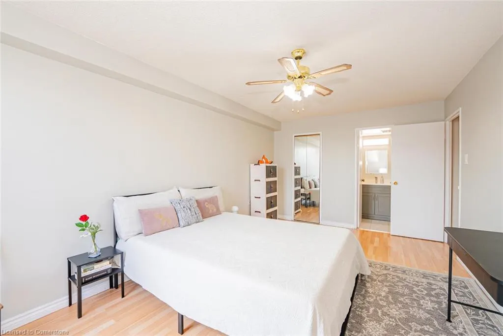 18 Knightsbridge Road, #304