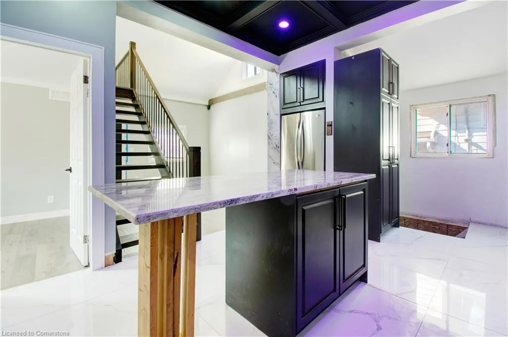 85 East 37th Street