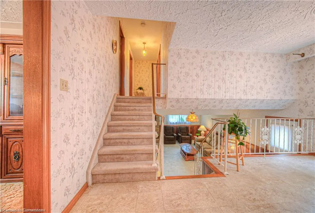 641 Black Oak Crescent