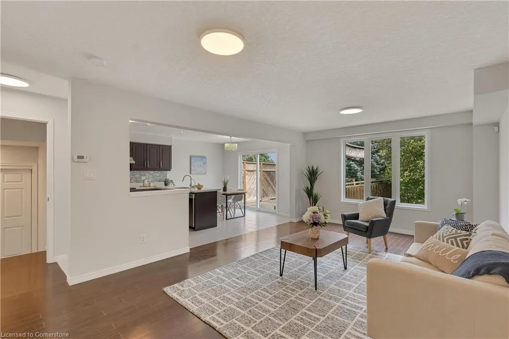 205 Holbeach Crescent