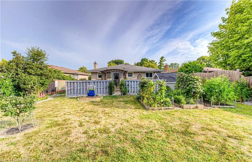 87 Radcliffe Drive