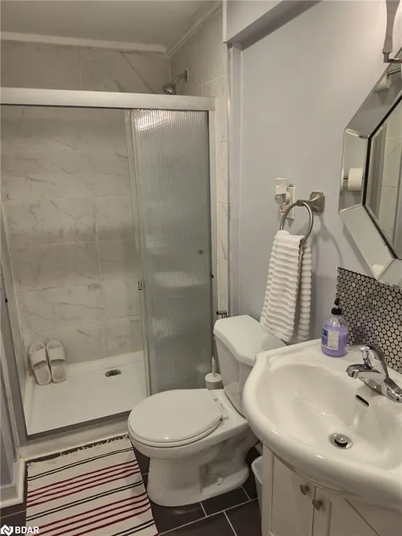127 Muirfield Drive, #LOWER LEVEL
