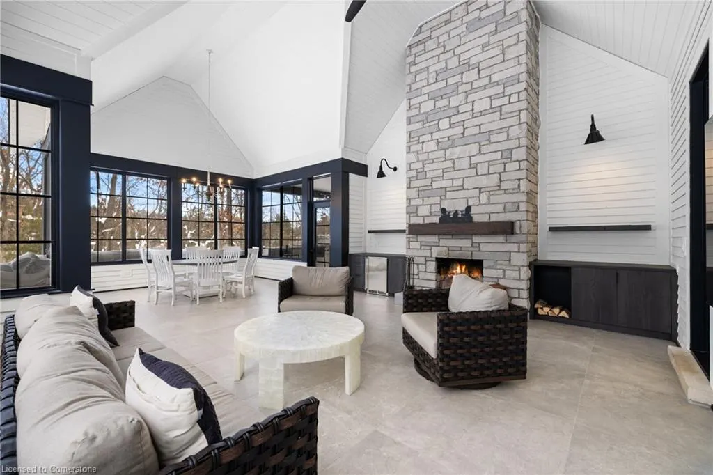 3524 Isla Way