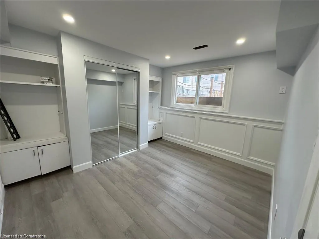 8 Roseneath Crescent, #B