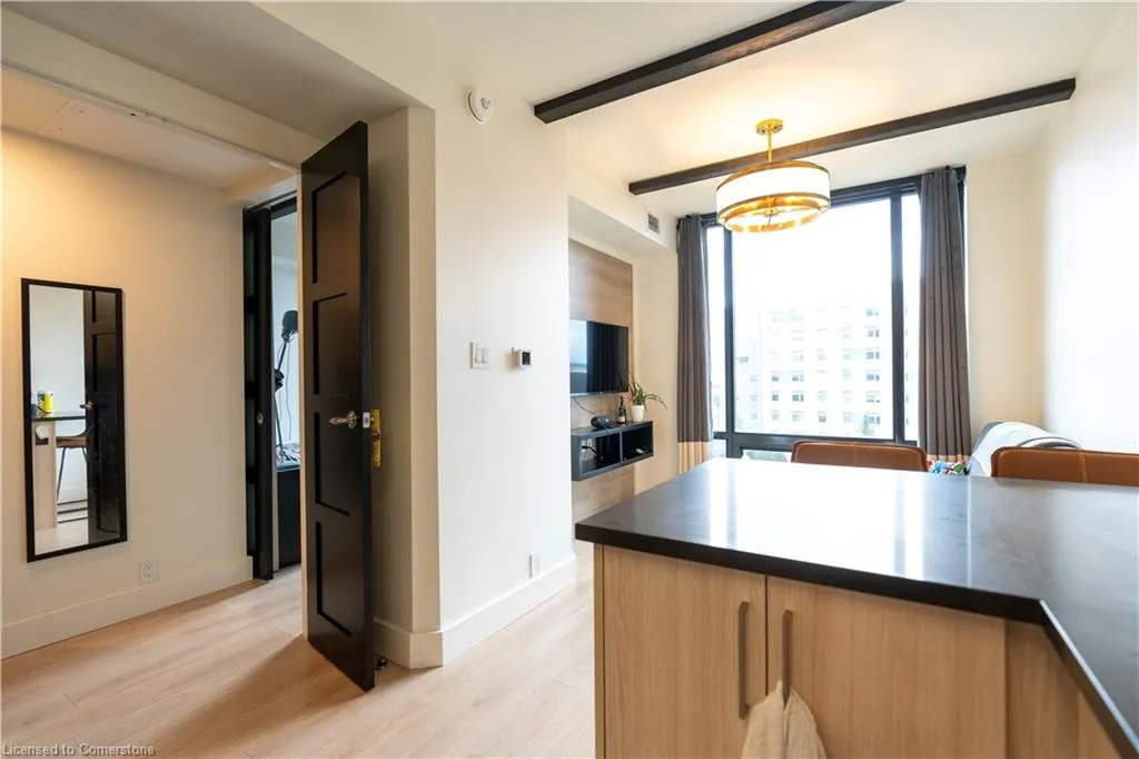 145 Columbia Street W, #835
