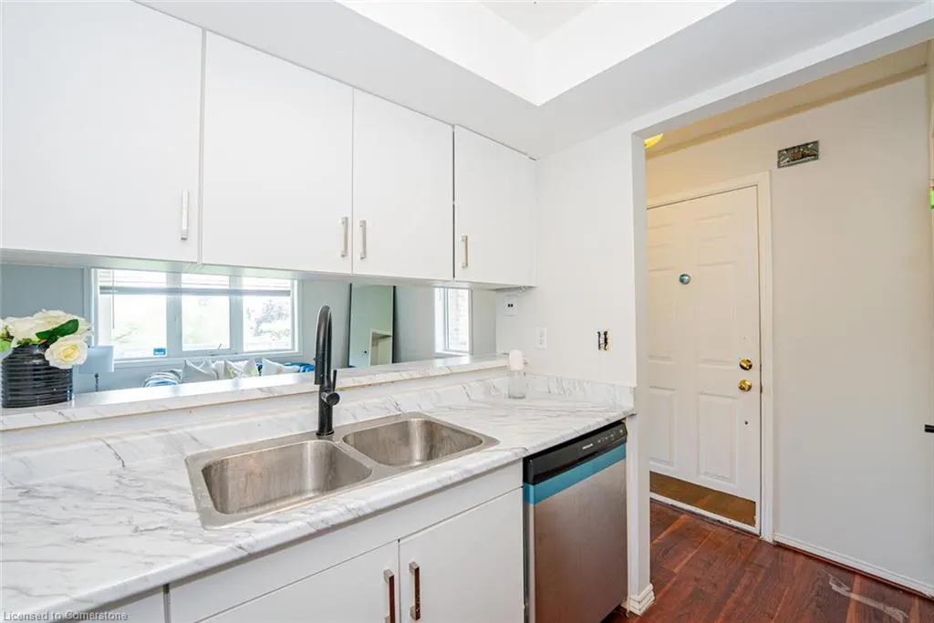 103 Bristol Road E, #212