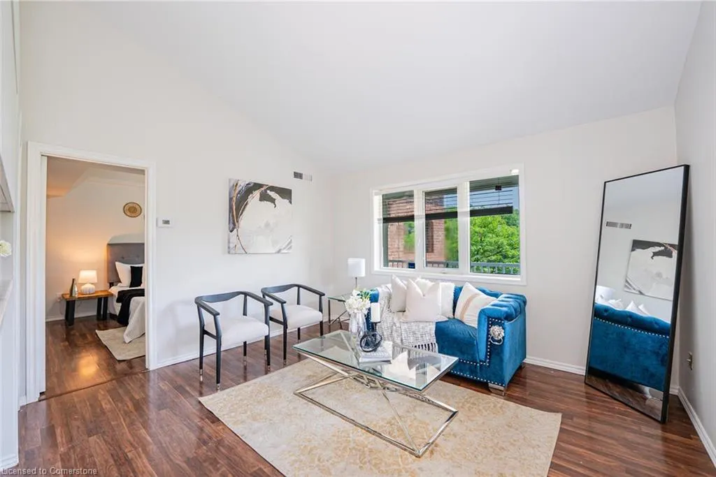 103 Bristol Road E, #212
