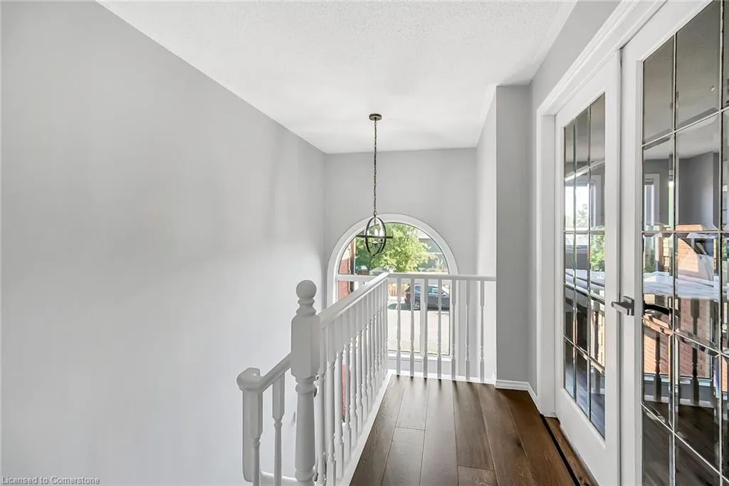 54 Argyle Street S, #2
